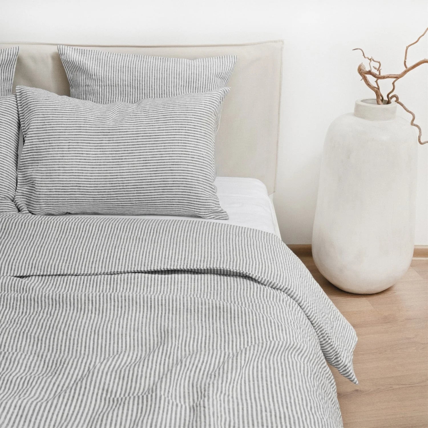 Thin Black Stripes Linen Duvet Cover Set
